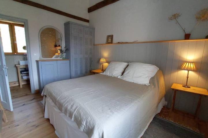 Location de vacances pour 7 personnes, avec jardin à Festalemps - 3