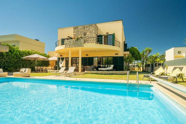 Casa de férias para 10 pessoas, com Varanda e Terraço e ainda Jardim and Piscina em Esposende