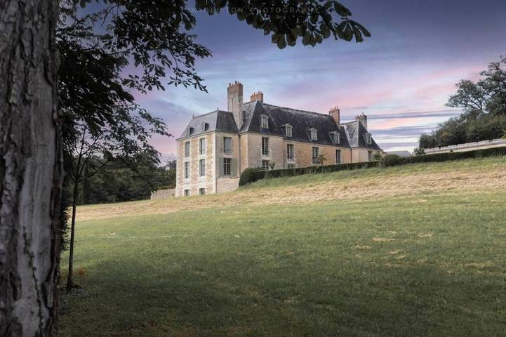 Gîte pour 2 personnes, avec Terrasse et Jardin ainsi que Piscine et Vue à Saint-Paterne-Racan - 4