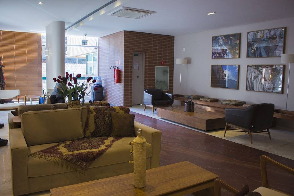 Ganze Wohnung, Apt. Möbliert zur Saison vor Praia da Barra in Barra (Salvador), Salvador