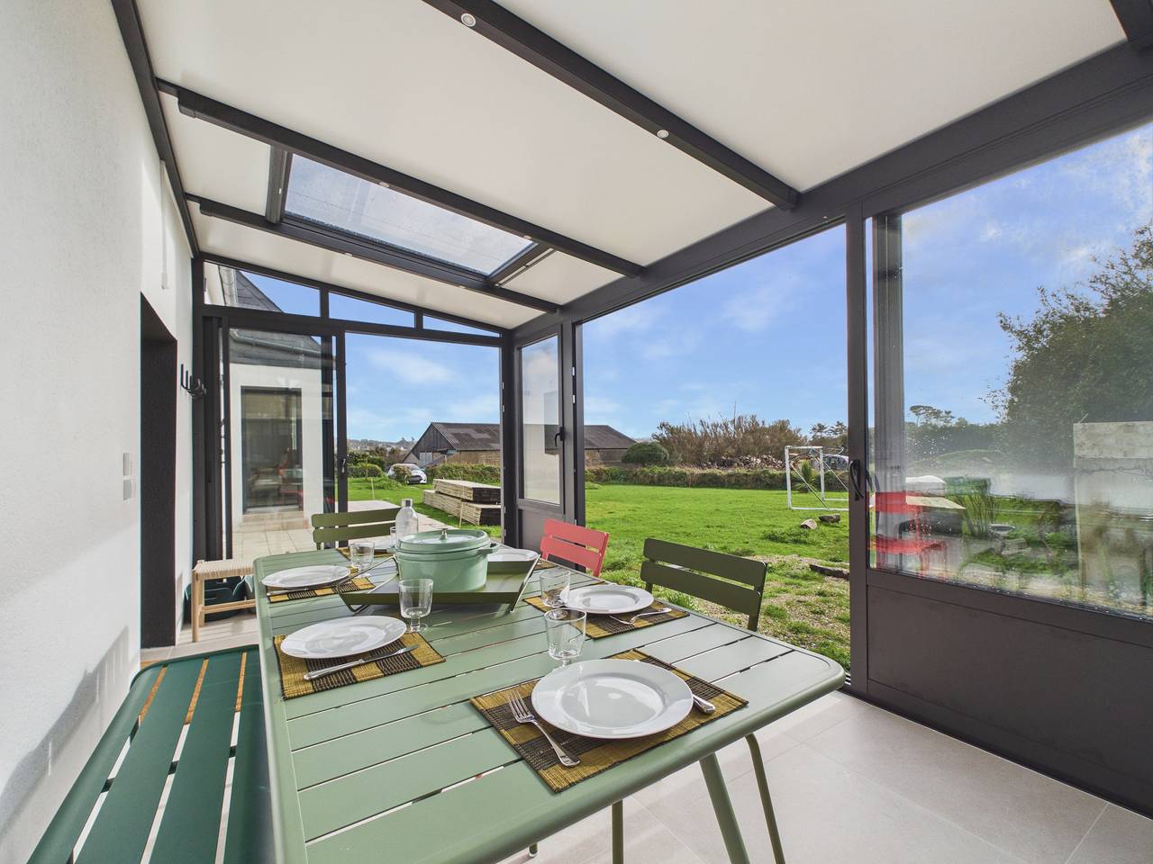 Plage à 300 m, maison pour 7, jardin et véranda in Lilia, Plouguerneau