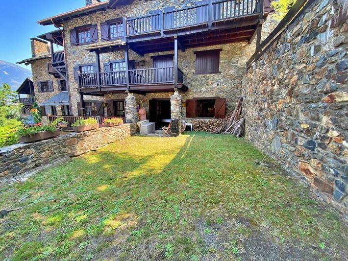 Gîte pour 6 personnes, avec vue et terrasse, animaux acceptés à Ordino - 4