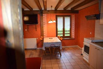 Gîte pour 4 personnes, avec jardin et piscine à Ban-de-Sapt