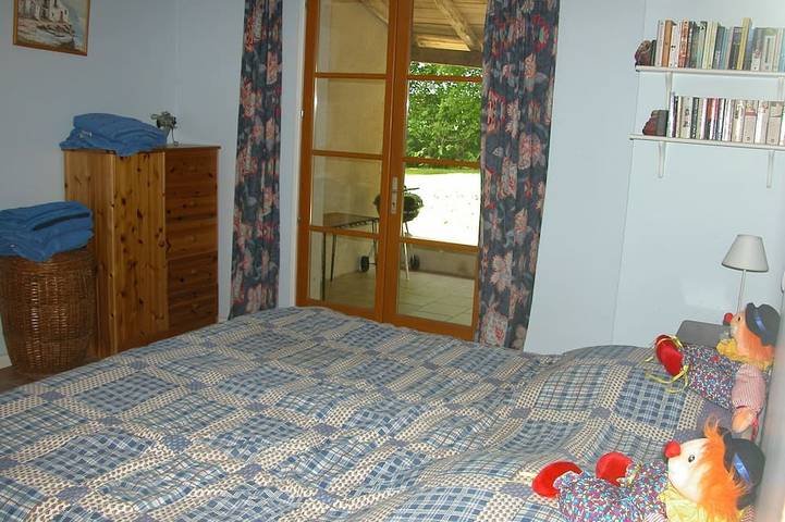 Gîte pour 4 personnes, avec jardin à Saint-Colomb-de-Lauzun - 2