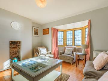 Holiday Rental for 9 People in Lyme Regis, Jurassic Coast, Photo 2