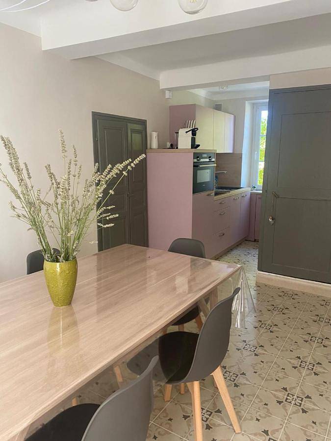 Location de vacances pour 6 personnes, avec vue à Les Mées - 2