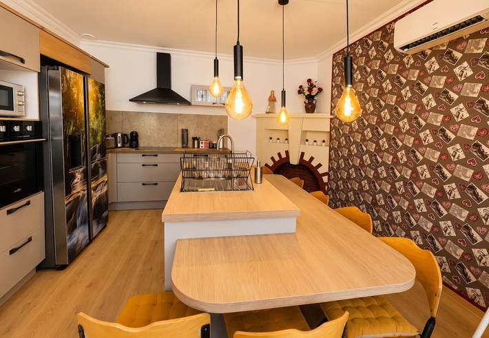 Entire apartment, Apartment in Lourdes, 90 m², Garden in Lourdes, Hautes-Pyrénées