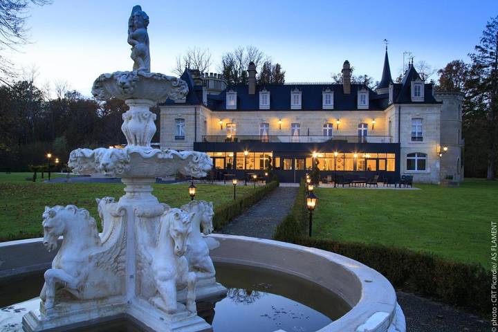 Chambre d’hôte pour 2 personnes, avec Terrasse et Jardin ainsi que Piscine et Vue