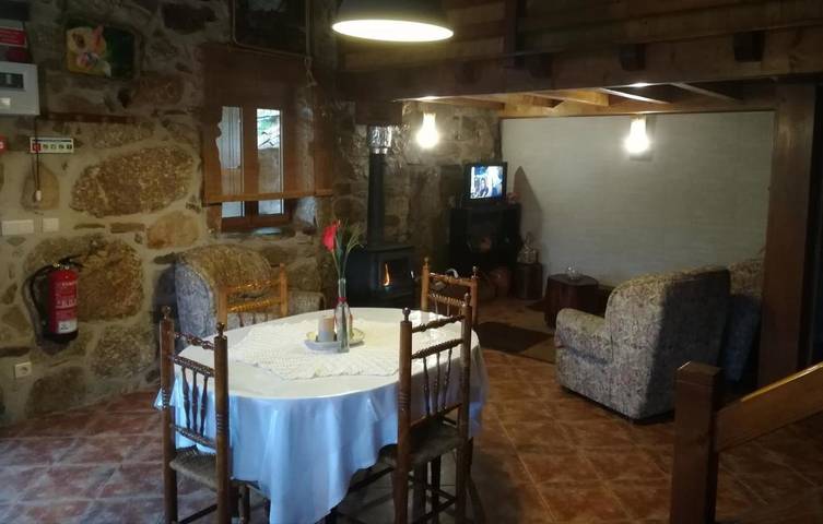 Location de vacances pour 4 personnes, avec vue et jardin, animaux acceptés à Covilhã - 3