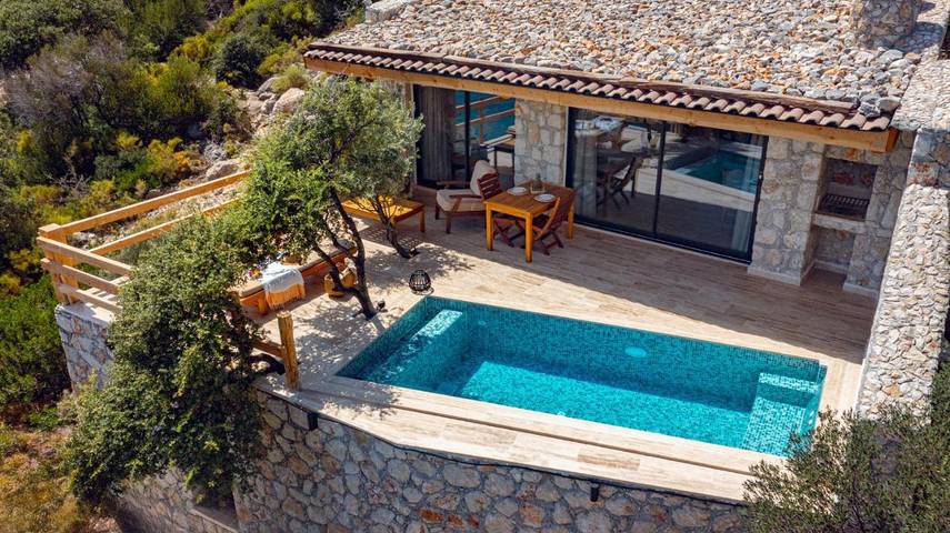 Villa pour 2 personnes, avec jacuzzi ainsi que terrasse et piscine à Kalkan