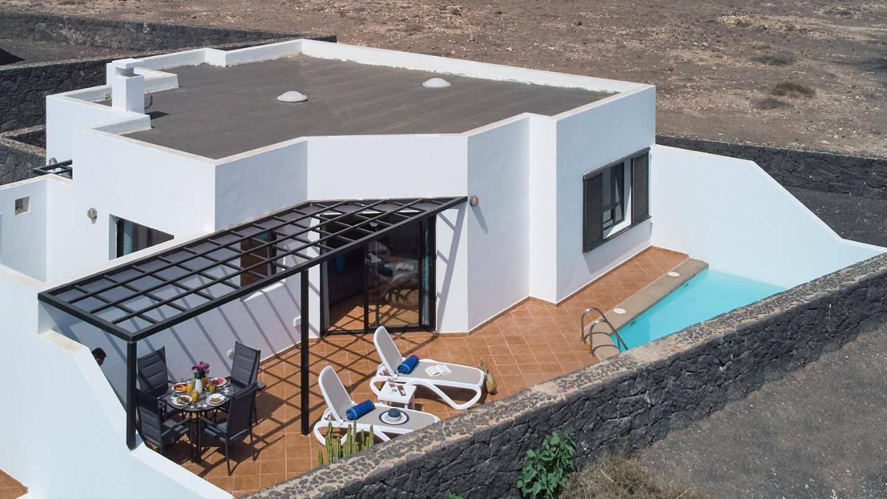 Three-Bedroom House in Playa Blanca, Yaiza