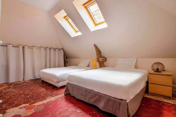 Demeure du XVIIIe avec Jacuzzi près de Paris in Mennecy, Essonne