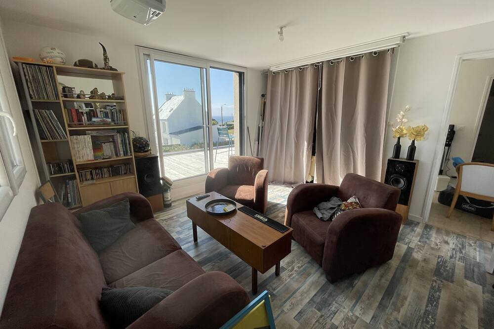 Modern house with jacuzzi just a stone's throw from the beach in Lampaul-Plouarzel, Brest und Umgebung