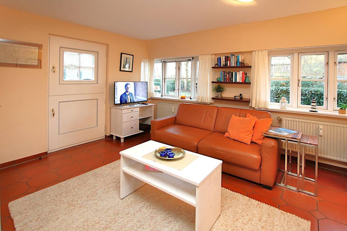 Ganze Wohnung, Ferienwohnung in Wrixum, mit 2- Zimmern auf 51m² im Reetdachhaus in Wrixum, Föhr