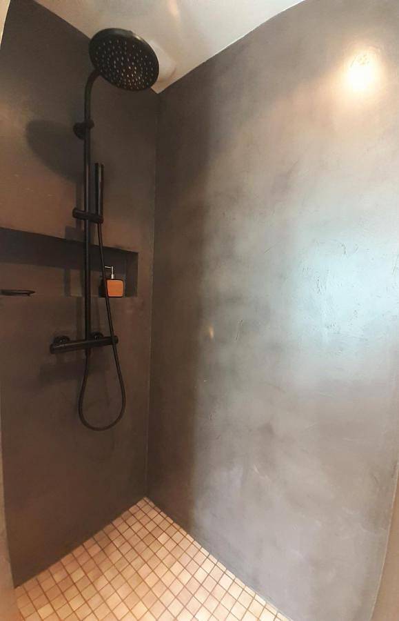 Maison d’hôte pour 2 personnes, avec terrasse ainsi que jardin et piscine en Ardèche - 4