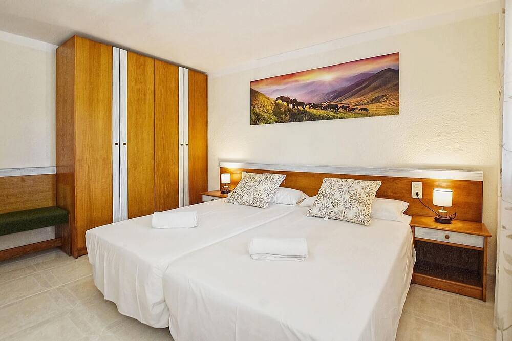 Finca in Mallorca with Private Pool & Views in Son Macia, Manacor
