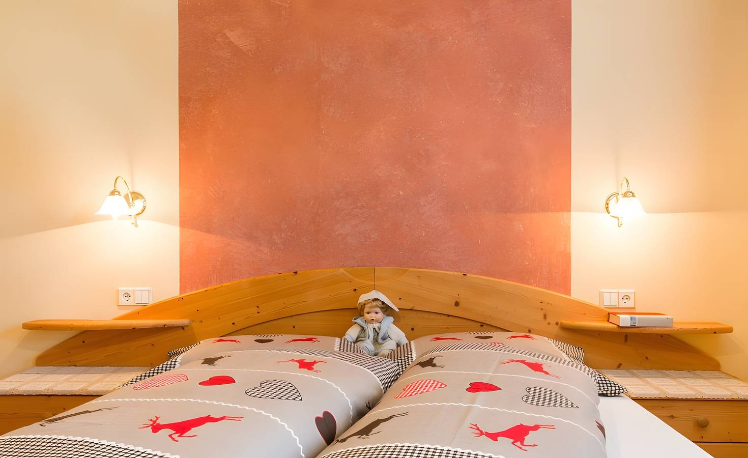 Ganze Wohnung, Apartment 'Ciastel' mit Bergblick, Gemeinschaftspool und Wlan in St. Martin in Thurn, Dolomiti Superski
