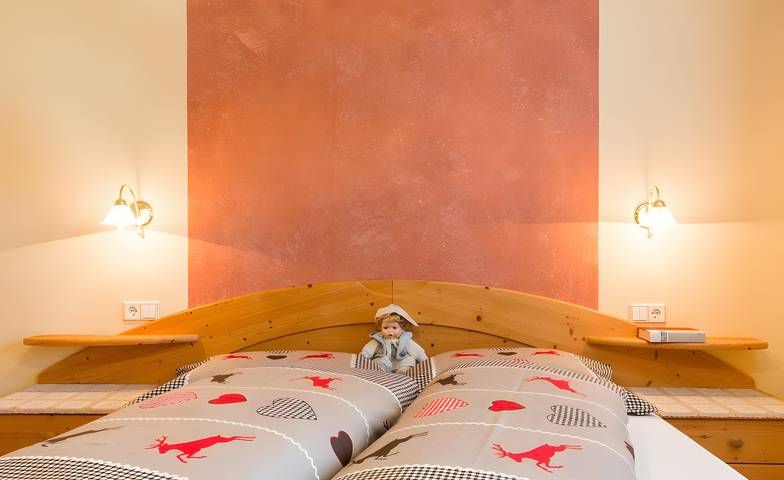 Hel lägenhet, Apartment 'Ciastel' with Mountain View, Shared Pool and Wi-Fi in St. Martin-Thurn, Dolomiti Superski