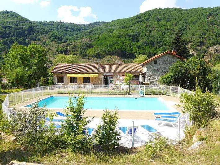 Camping pour 4 personnes, avec Sauna en Haute-Loire