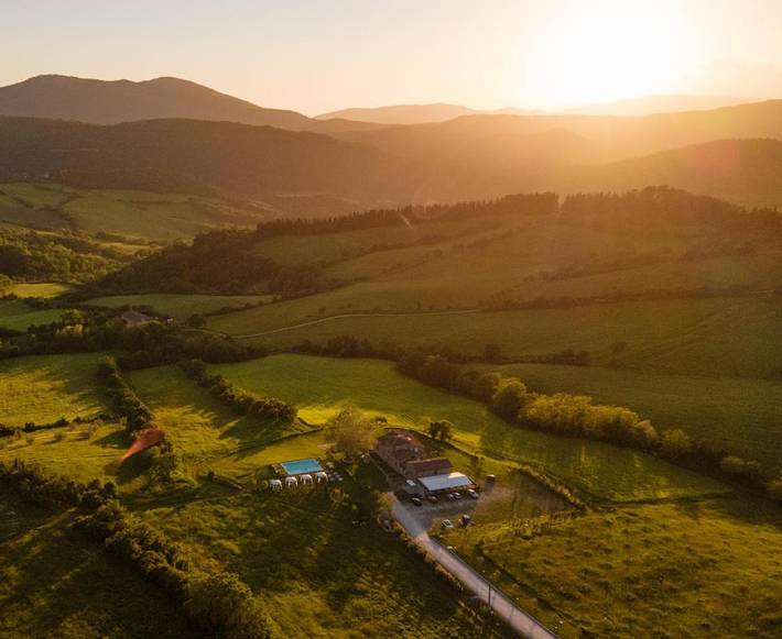Ferienhaus für 2 Personen, mit Terrasse und Whirlpool sowie Garten und Pool