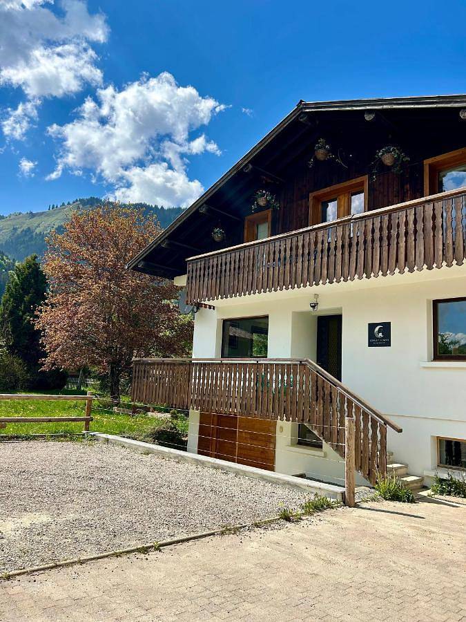 Gîte pour 10 personnes, avec sauna ainsi que jacuzzi et terrasse à Essert-Romand - 2