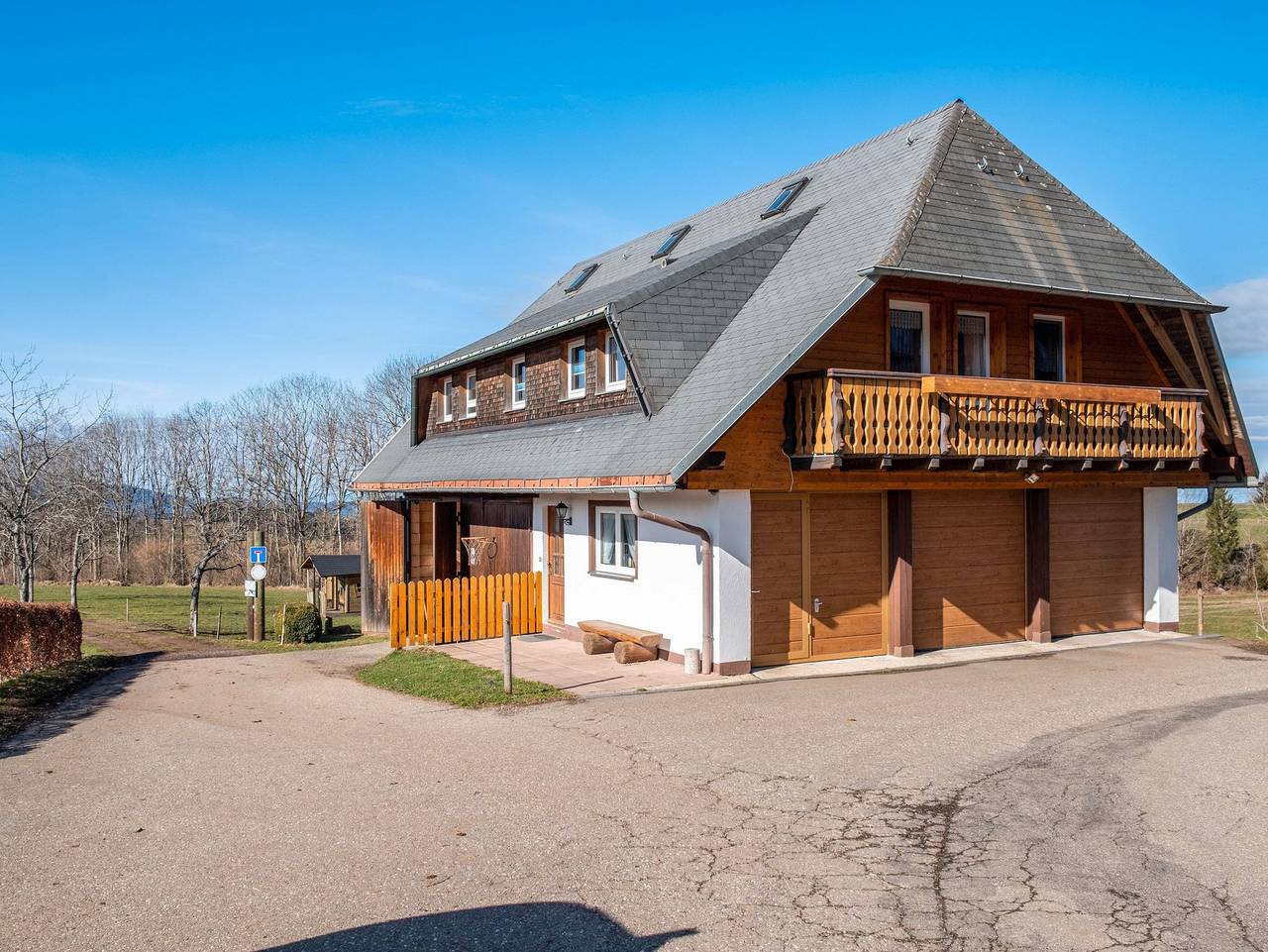 Ganze Ferienwohnung, Brosihof - Ferienwohnung 2- Ost in St. Märgen, Südschwarzwald