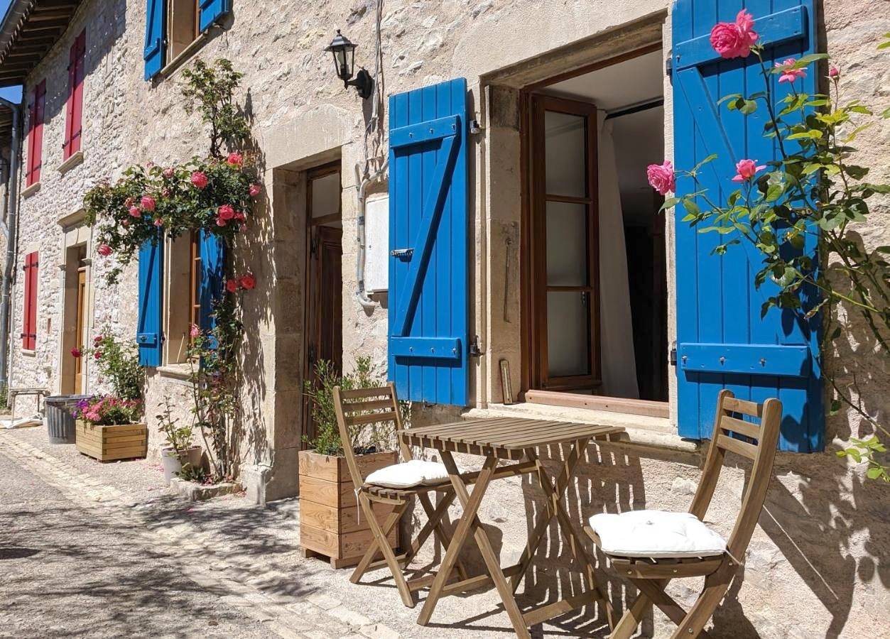 Gîte Rue des Fleurs Puycelsi in Puycelsi, Région d'Albi