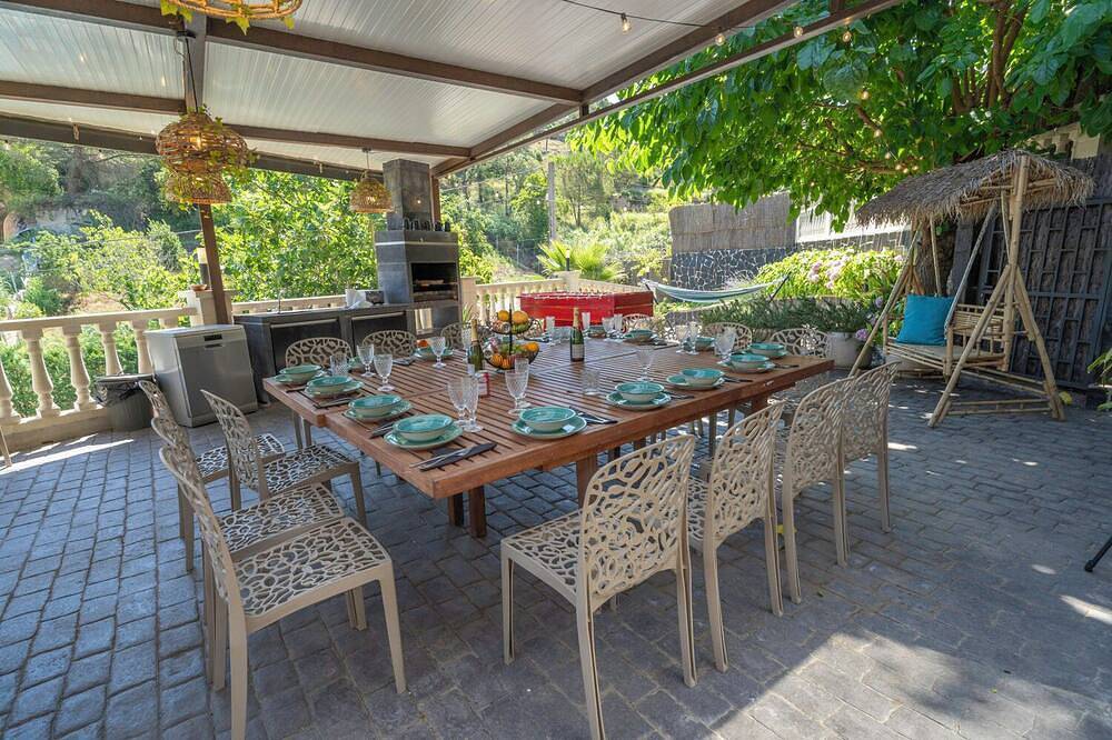 Villa Rustik Lux, Ideal Groups, surrounded by nature in Maçanet de la Selva, Girona Province