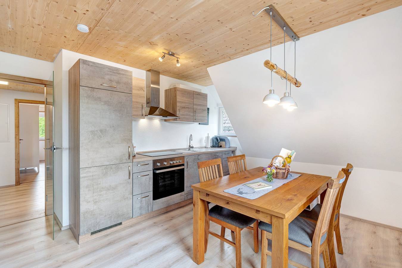 Apartamento entero, Zwitscherliebe, 75m², 2 dormitorios, máx. 5 personas in Bühl, Selva Negra Central