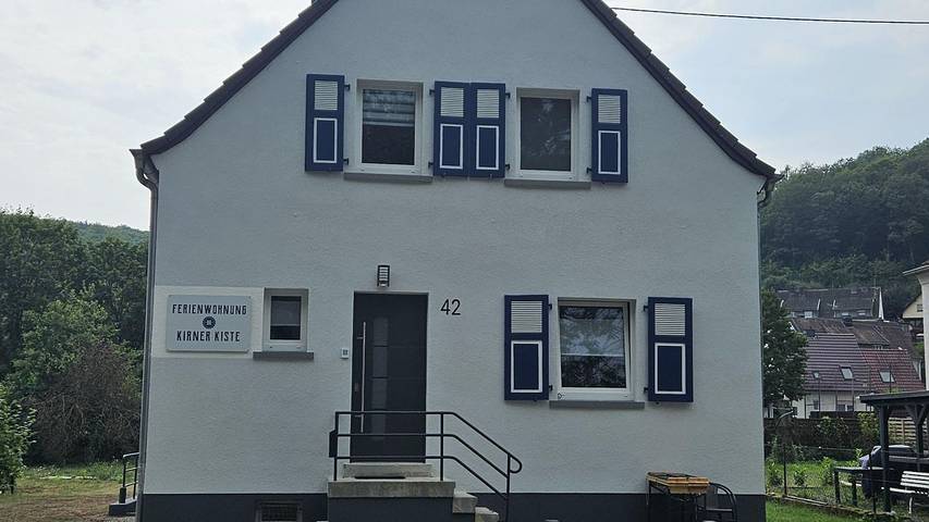 Ferienwohnung für 4 Personen, mit Ausblick und Garten, kinderfreundlich in Kirn