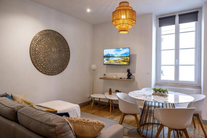 Appartement de vacances pour 6 personnes, avec terrasse et jacuzzi