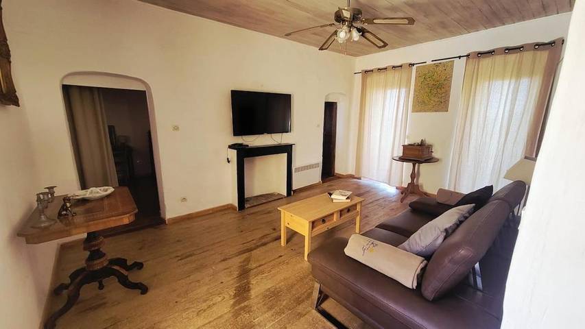 Location de vacances pour 14 personnes, avec balcon ainsi que piscine et vue à Novella - 4