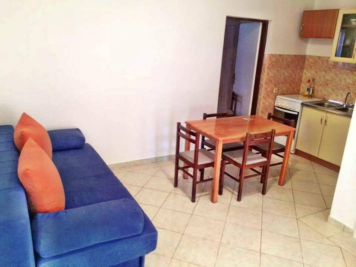 Ganze Wohnung, Ferienwohnung in Vodice mit Terrasse, Klimaanlage, W-Lan (4441-3) in Vodice, Šibenik-Knin