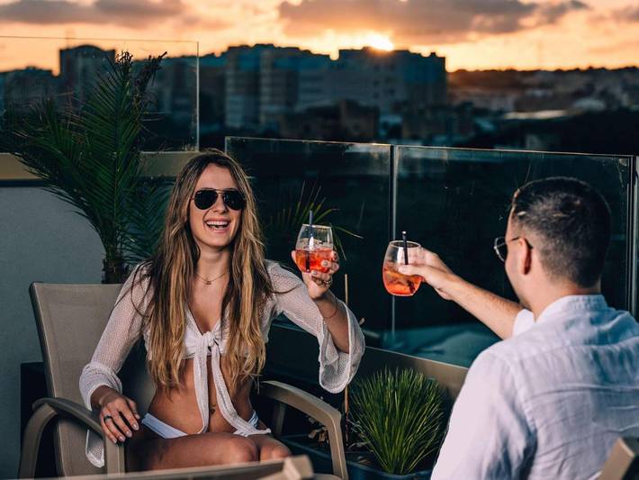 Appart’hôtel pour 2 personnes, avec terrasse et piscine