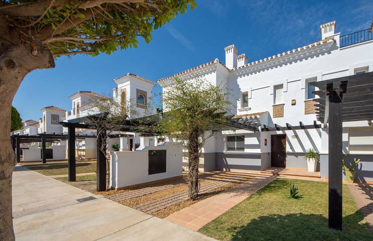 Townhouse overlooking golf course in Torre Pacheco, Costa Cálida