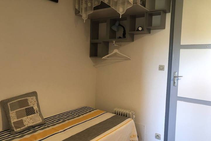 Gîte pour 3 personnes, avec jardin et piscine dans Plage Kerou - 3