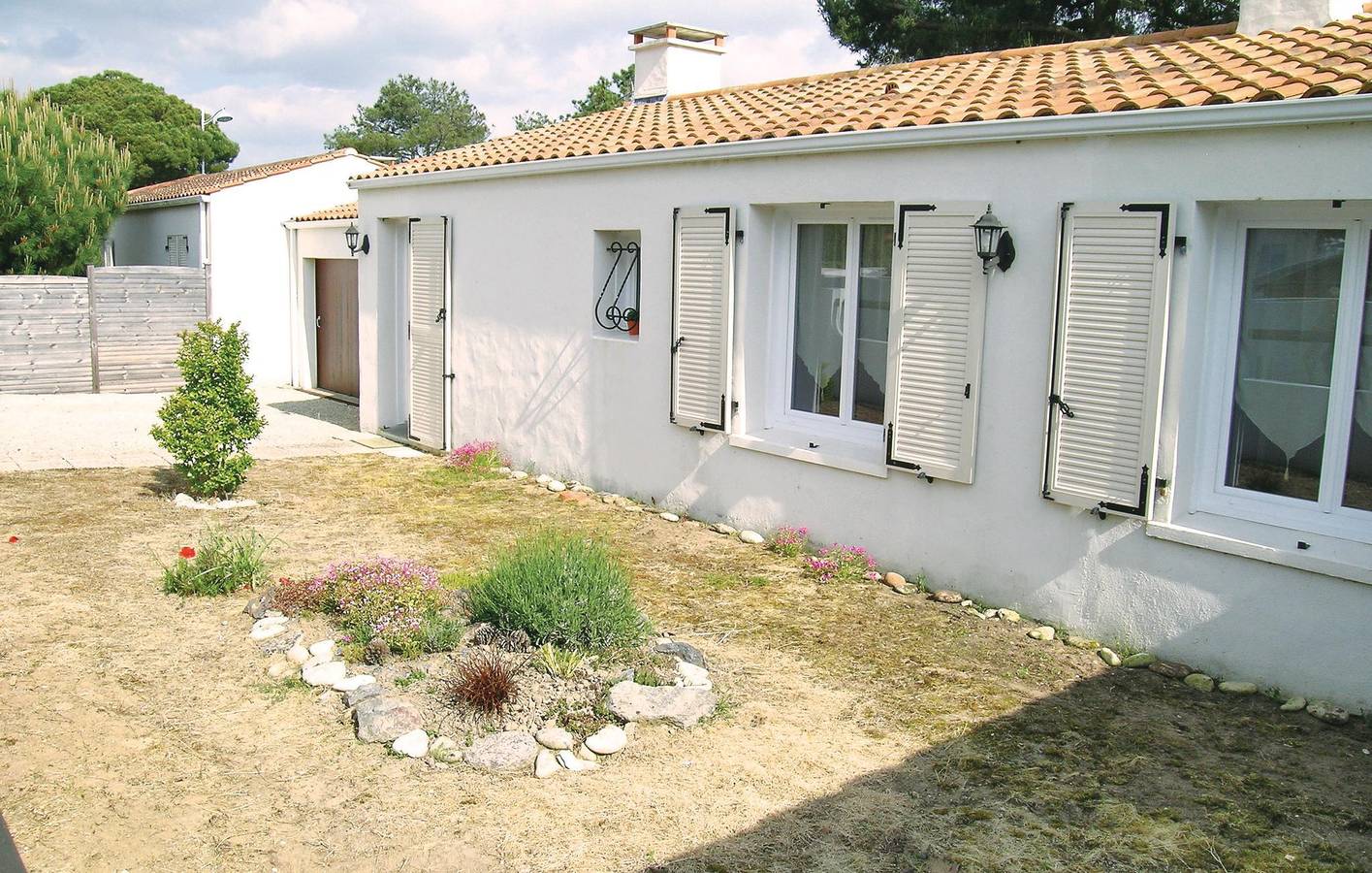 Retraite confortable à 2,5 km de la plage avec parking et WiFi in L'Aiguillon-la-Presqu'île, Vendée