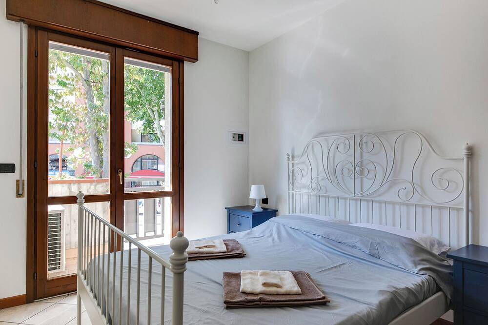 Entire apartment, 2 Bedroom Apartment in Cesena in Cesena, Forlì-Cesena Province