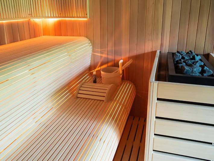 Location de vacances pour 8 personnes, avec sauna et piscine ainsi que jardin et terrasse à Aubel - 2