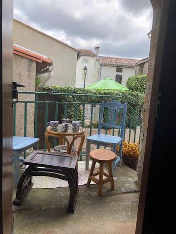 Gîte pour 6 personnes, avec vue et terrasse à Routier