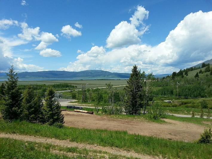 Log cabin for 6 people, with terrace and hot tub in Idaho