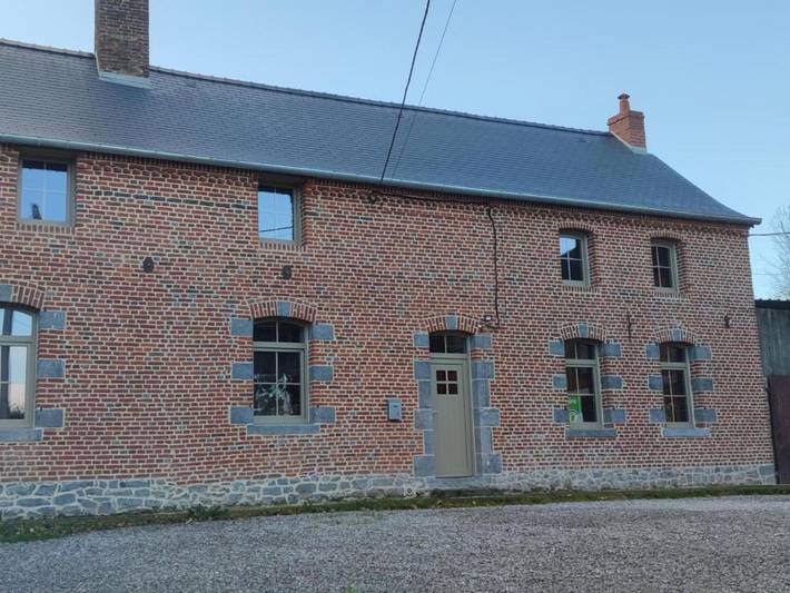 Location de vacances pour 6 personnes, avec terrasse et jardin, animaux acceptés à Clairfayts