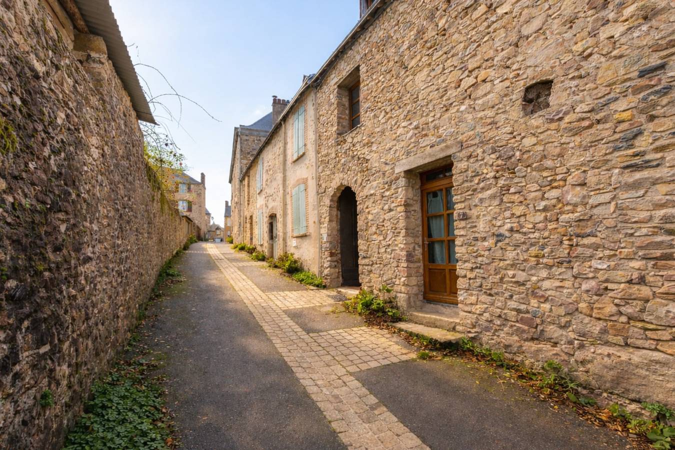 Ganze Wohnung, Le Grenier à Sel - Centre historique in Sainte-Suzanne, Mayenne