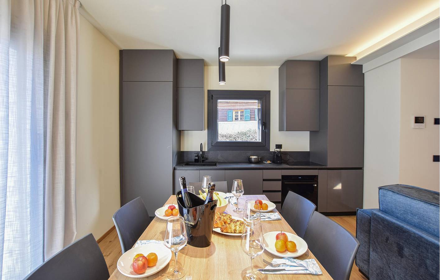 Apartamento vacacional entero, Garden Terrace Apartamento con Garaje, WiFi - Cerca de remonte y restaurante in Ponte di Legno (Town), Ponte di Legno