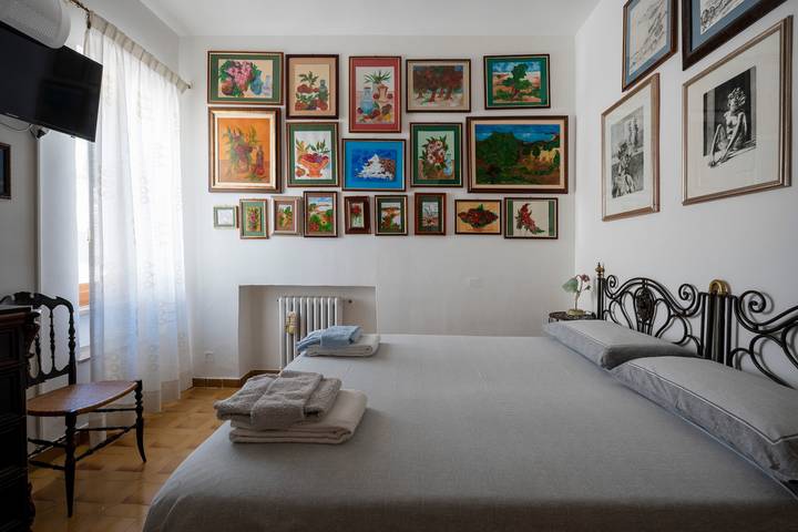 Bed and Breakfast 'La Camera Delle Ragazze' with Shared Pool, Wi-Fi, and Air Conditioning in Polignano a Mare, Bari Province