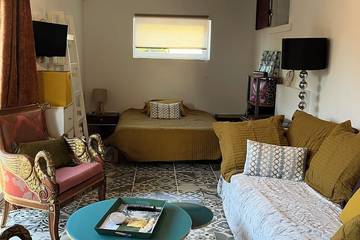 Cottage pour 2 personnes, avec jardin à Saint-Laurent-des-Arbres
