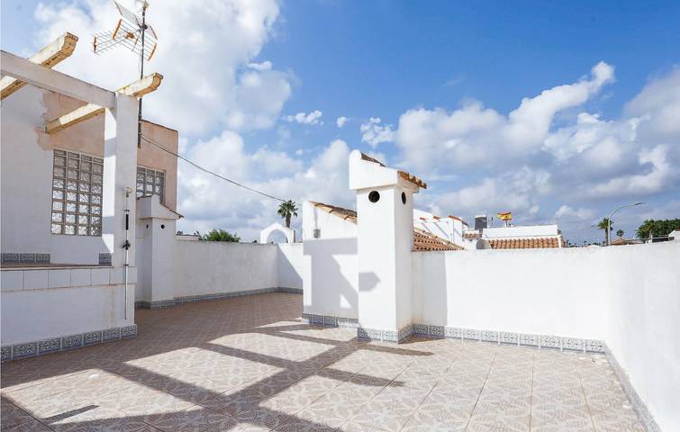 Cozy Ocean Retreat with Terrace - 900m to Beach in Los Narejos, Los Alcázares