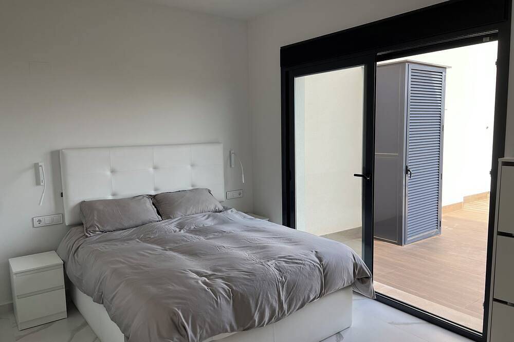 Apartamento entero, Spacious apartment with magnificent views of Lac Rose and the Mediterranean Sea in San Miguel de Salinas, Costa Blanca