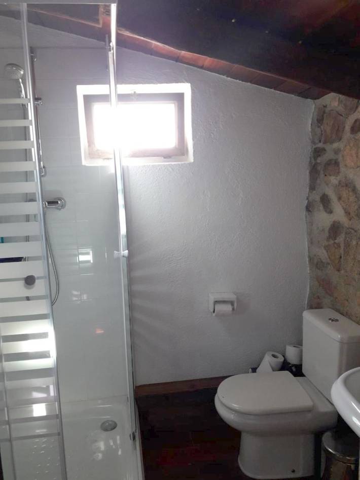 Casa rural para 3 personas, con vistas además de jardín y piscina en Provincia de Gerona - 4