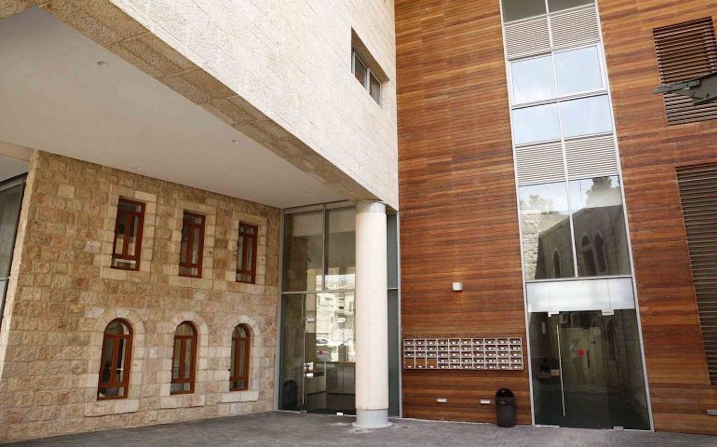 Entire apartment, Mamad Chic 1Br in City Center by Feelhome in Jerusalem, Jerusalem District